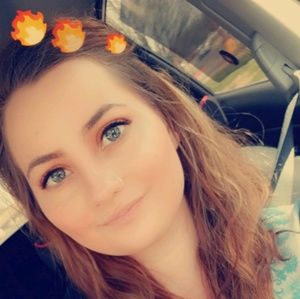 Meet your Posher, Leah